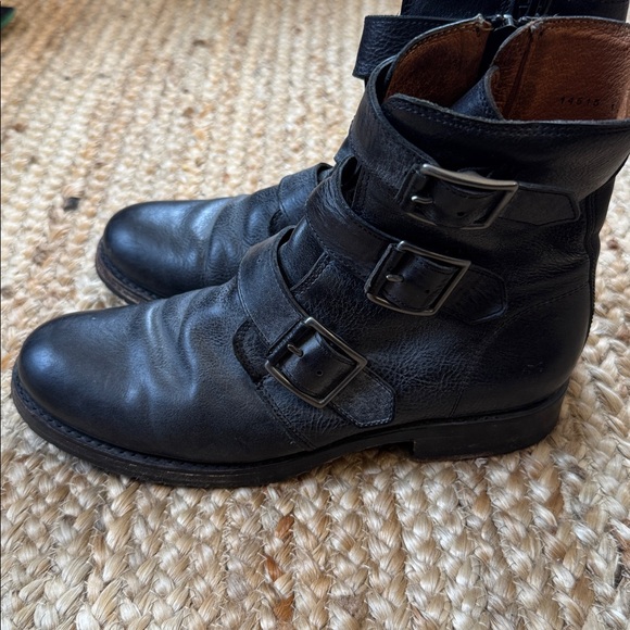 Frye 8.5B Black Combat Buckle Moto Boots Leather Womens - Picture 7 of 7
